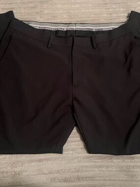 Haggar Black Men’s Straight Fit Dress Pants